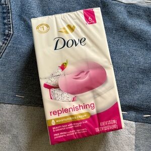 Dove Dragonfruit Coconut Cream Bar Soap